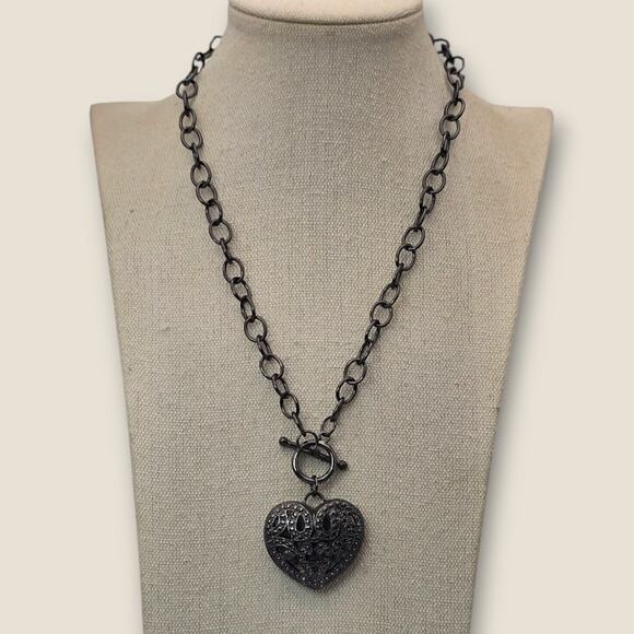 Victorian Revival Dark Heart Antique Metal Filigree Pendant Art Deco Vibe - Picture 3 of 8